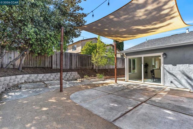 212 Panorama Dr, Benicia, CA 94510
