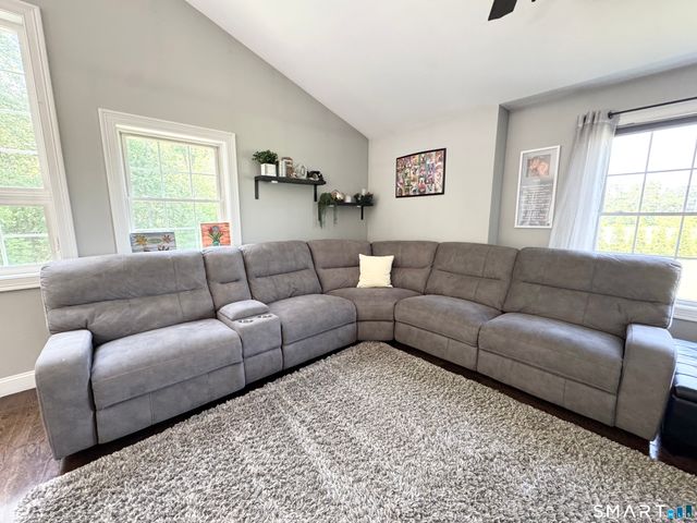 321 Day Street, Brooklyn, CT 06234