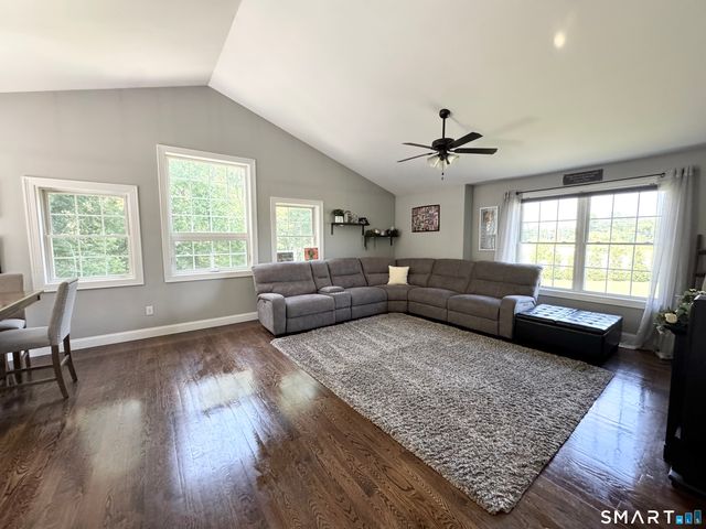 321 Day Street, Brooklyn, CT 06234