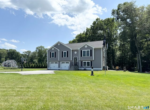 321 Day Street, Brooklyn, CT 06234