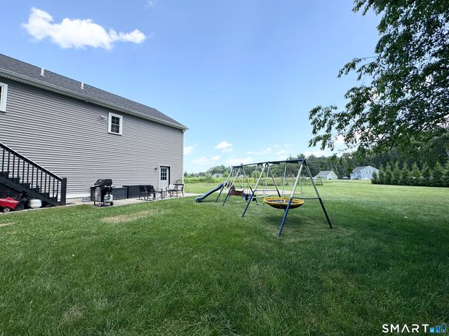 321 Day Street, Brooklyn, CT 06234