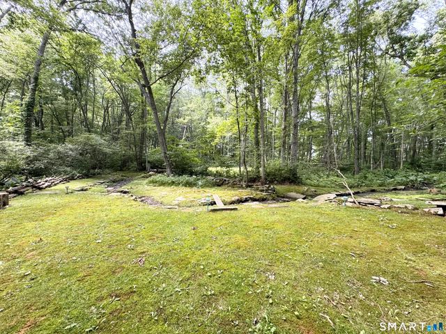 321 Day Street, Brooklyn, CT 06234