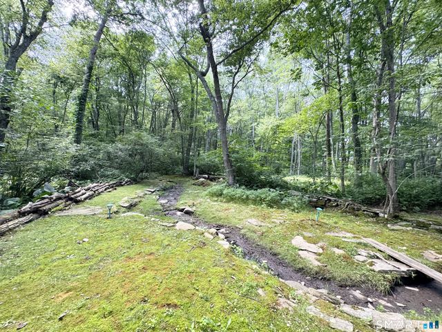 321 Day Street, Brooklyn, CT 06234