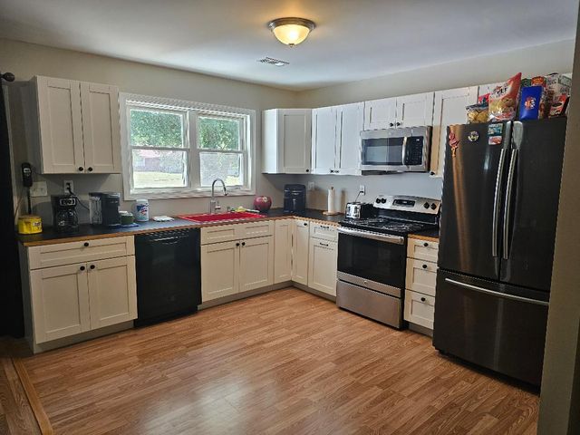 1334 Spiers Landing Road, Cross, SC 29436