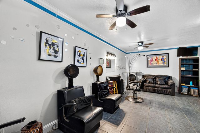 5102 Cortelyou Lane, Houston, TX 77021