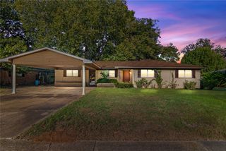 870 Audubon Place, Shreveport, LA 71105