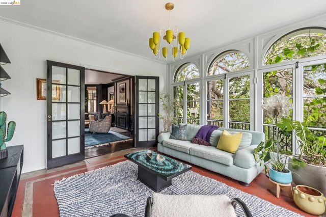 20 Oak Ridge Rd, Berkeley, CA 94705