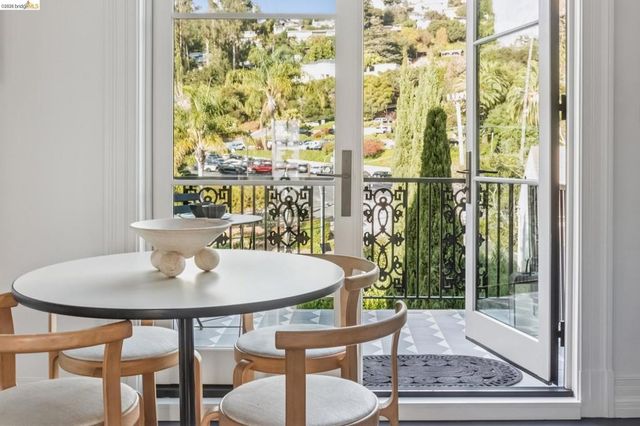 20 Oak Ridge Rd, Berkeley, CA 94705