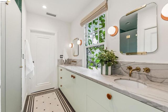20 Oak Ridge Rd, Berkeley, CA 94705