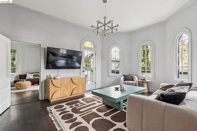 20 Oak Ridge Rd, Berkeley, CA 94705