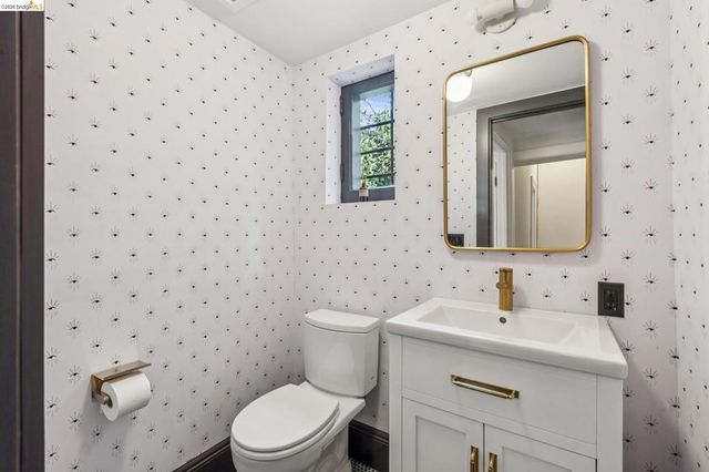 20 Oak Ridge Rd, Berkeley, CA 94705