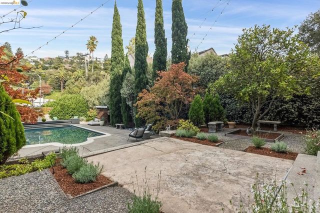 20 Oak Ridge Rd, Berkeley, CA 94705
