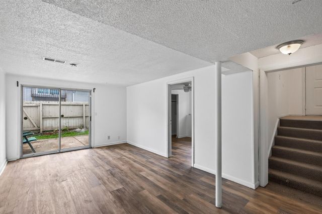 3750 Conroy Trail E, Inver Grove Heights, MN 55076