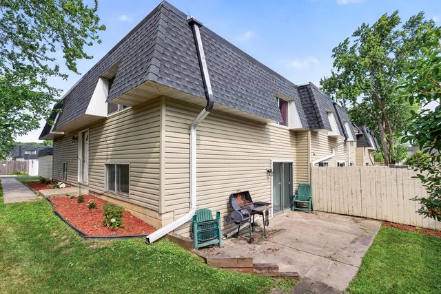 3750 Conroy Trail E, Inver Grove Heights, MN 55076