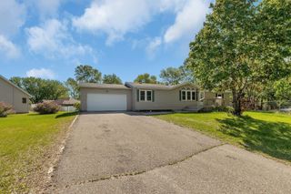 3209 3rd Avenue NW, Willmar, MN 56201