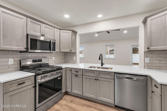 54 Morris Boulevard, Bayville, NJ 08721