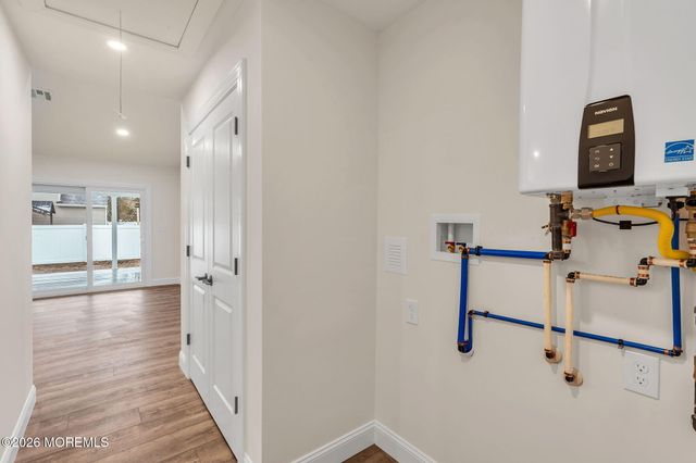 54 Morris Boulevard, Bayville, NJ 08721