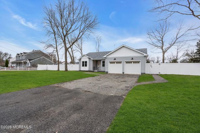 54 Morris Boulevard, Bayville, NJ 08721