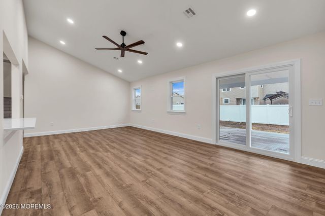 54 Morris Boulevard, Bayville, NJ 08721