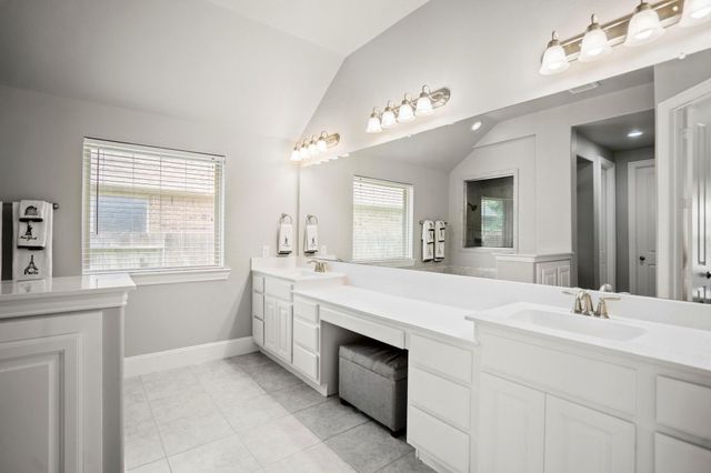 110 Hunter Hollow Drive, Montgomery, TX 77316