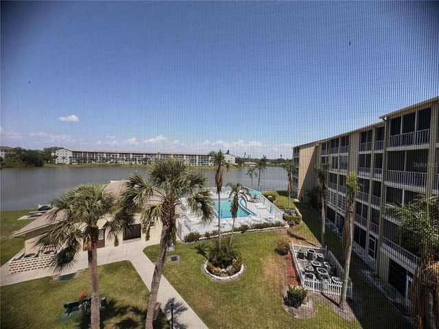 3647 LAKE BAYSHORE DRIVE J416, Bradenton, FL 34205