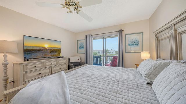 3647 LAKE BAYSHORE DRIVE J416, Bradenton, FL 34205