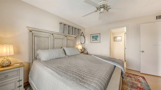 3647 LAKE BAYSHORE DRIVE J416, Bradenton, FL 34205