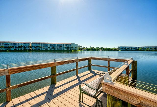 3647 LAKE BAYSHORE DRIVE J416, Bradenton, FL 34205