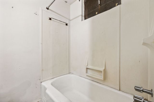 404C Van Hook Dr, Ashland City, TN 37015