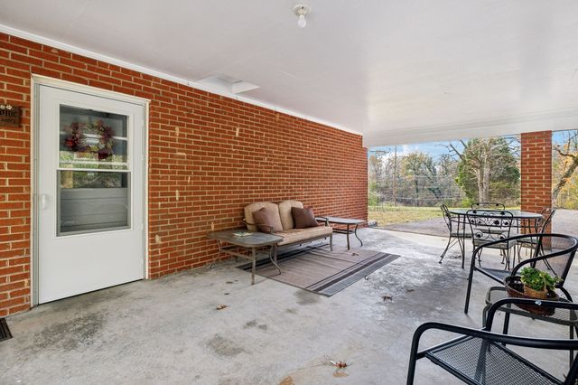 404C Van Hook Dr, Ashland City, TN 37015