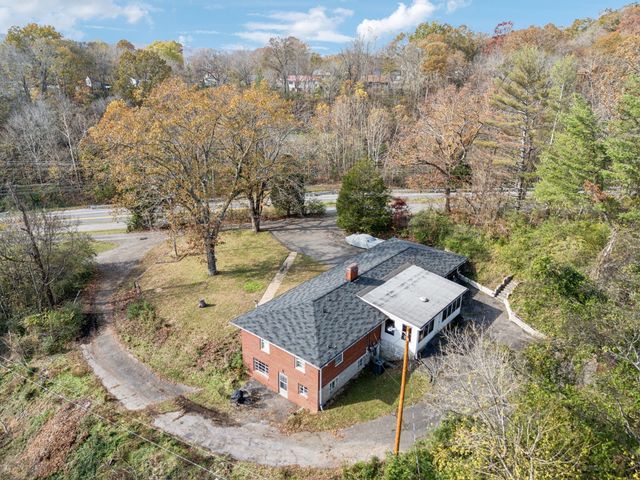 404C Van Hook Dr, Ashland City, TN 37015