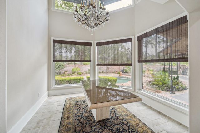 15 Forest Green Trail, Kingwood, TX 77339