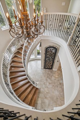 15 Forest Green Trail, Kingwood, TX 77339