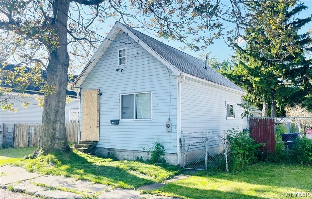 18 Olga Place, Buffalo, NY 14206