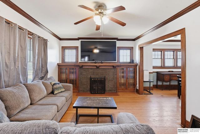 2753 N 47th Avenue, Omaha, NE 68104