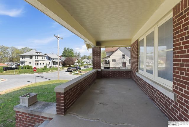 2753 N 47th Avenue, Omaha, NE 68104