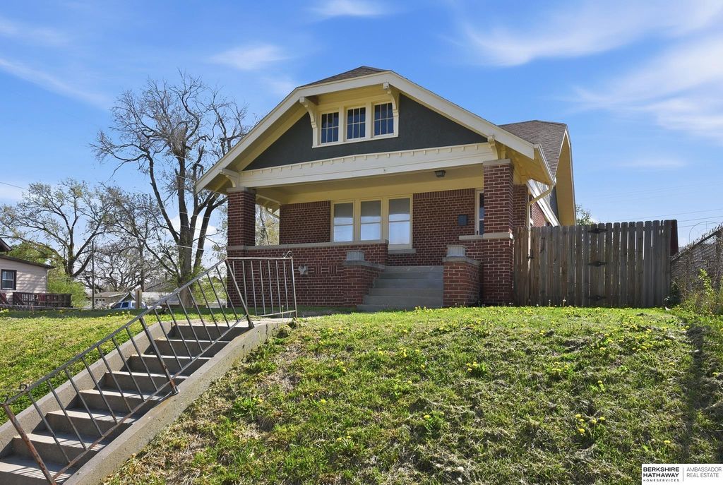 2753 N 47th Avenue, Omaha, NE 68104