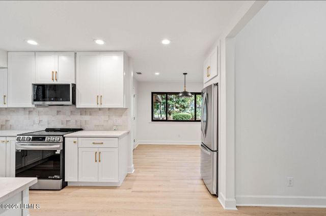 4 Brown Thrasher Road, Hilton Head Island, SC 29926