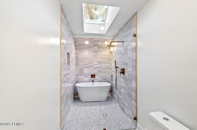 4 Brown Thrasher Road, Hilton Head Island, SC 29926