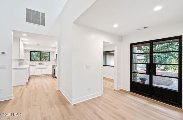 4 Brown Thrasher Road, Hilton Head Island, SC 29926