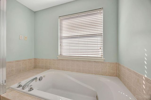 4351 Whitmore Lane, Fairfield, OH 45014