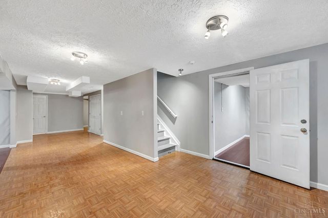 4351 Whitmore Lane, Fairfield, OH 45014