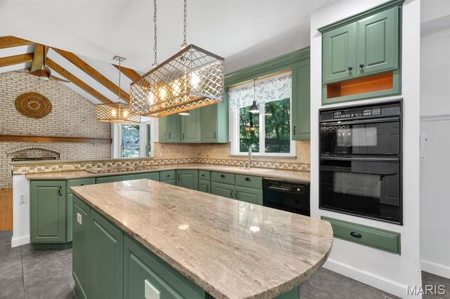 1827 Shiloh Woods Road, Wildwood, MO 63005
