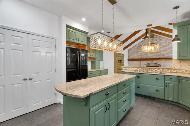 1827 Shiloh Woods Road, Wildwood, MO 63005
