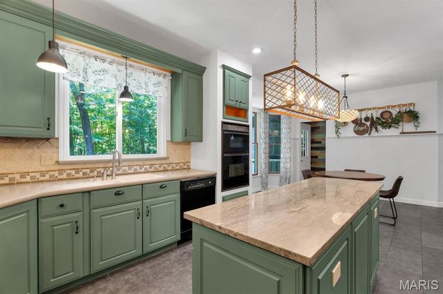 1827 Shiloh Woods Road, Wildwood, MO 63005