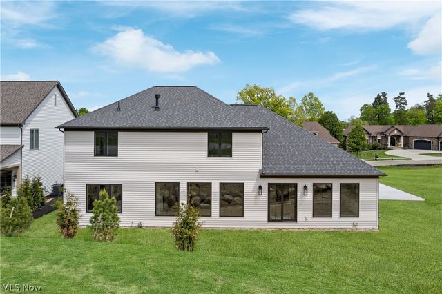 526 Sawgrass Drive, Fairlawn, OH 44333