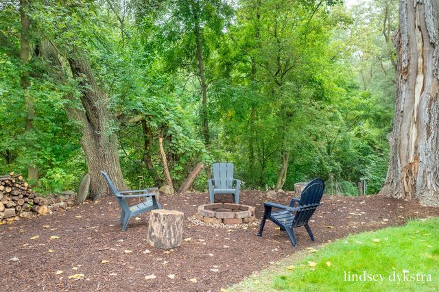 4833 Wakefield Avenue, Comstock Park, MI 49321