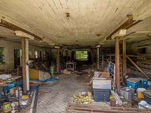 25453 Lee Highway, Abingdon, VA 24211