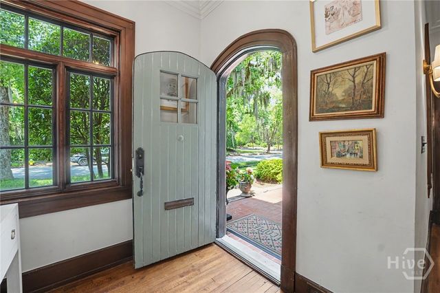 27 E 49th Street, Savannah, GA 31405