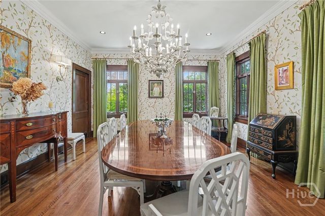 27 E 49th Street, Savannah, GA 31405